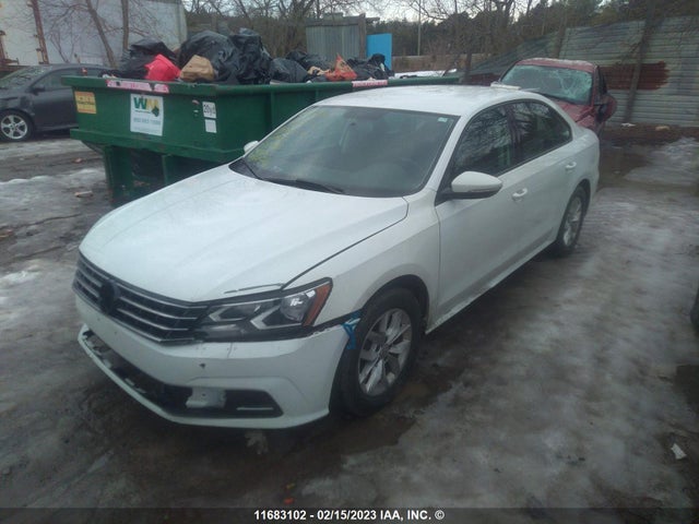 1VWAA7A38JC041301 Volkswagen Passat S/r-line
