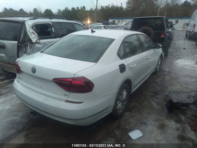 1VWAA7A38JC041301 Volkswagen Passat S/r-line
