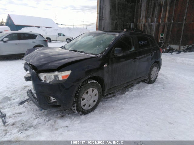 JA4AJ3AU5CZ601693 Mitsubishi RVR SE