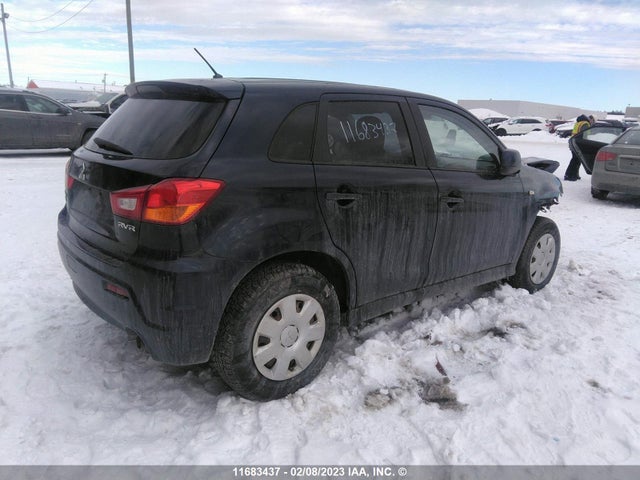 JA4AJ3AU5CZ601693 Mitsubishi RVR SE