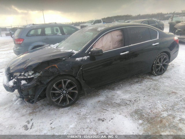Honda Accord Touring 2015 1HGCR3F95FA800596 Image 2