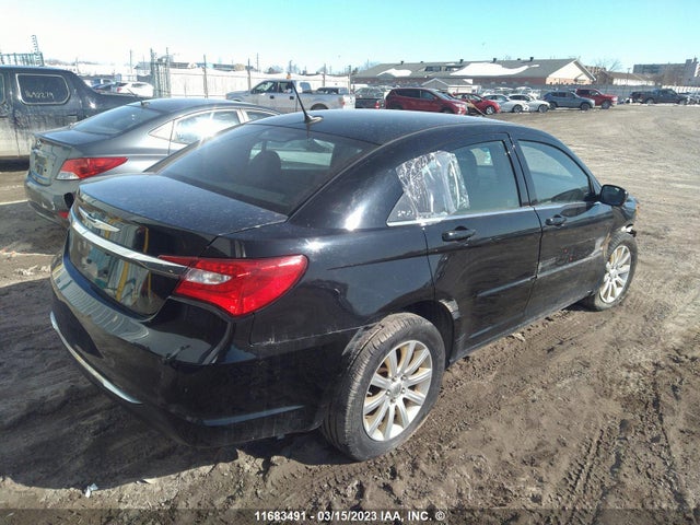 1C3CCBBG2DN638855 Chrysler 200 Touring