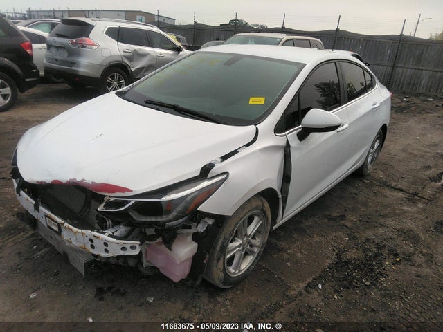 Chevrolet CRUZE LT 2018 1G1BE5SM3J7101669 Image 2