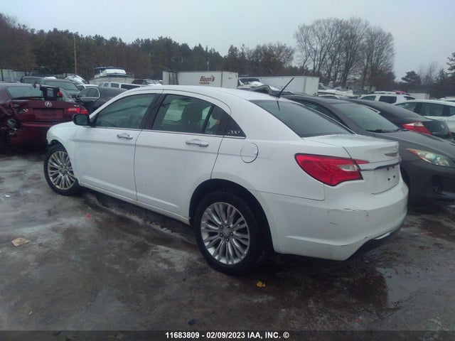 1C3BC2FG0BN596558 Chrysler 200 Limited