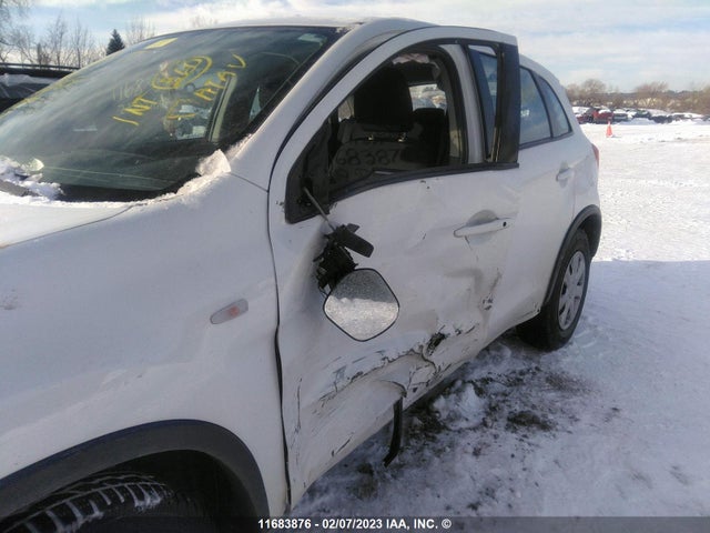 JA4AH3AU4KU602969 Mitsubishi Rvr Se/es