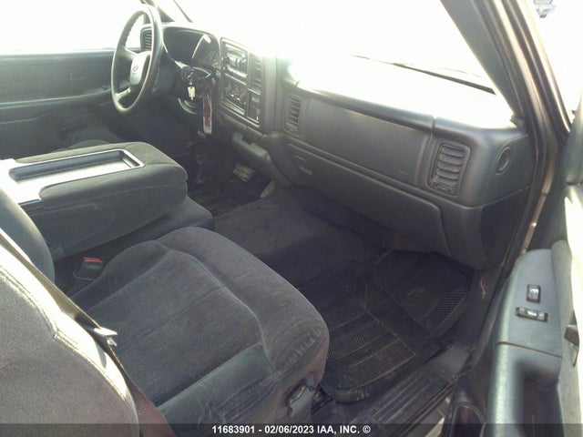 Chevrolet Silverado C1500 2000 1GCEC19T4YZ353803 Image 6