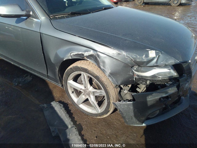 WAUHFCFL7CA111578 Audi A4 Quattro