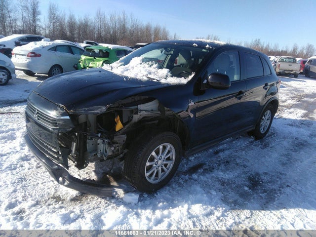 JA4AJ3AUXHZ602796 Mitsubishi RVR SE