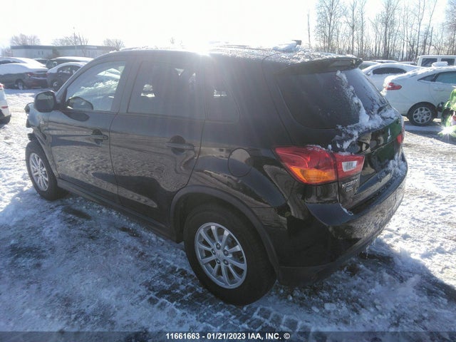 JA4AJ3AUXHZ602796 Mitsubishi RVR SE