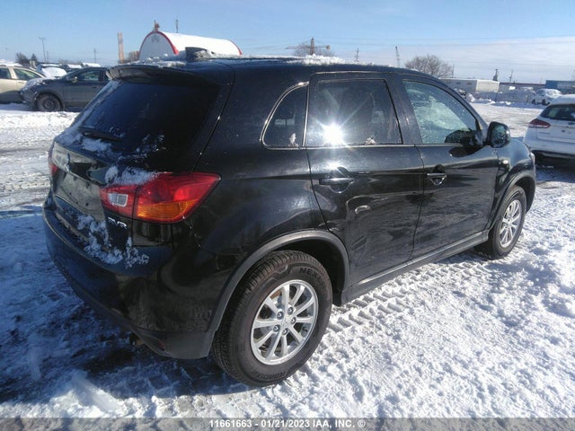 JA4AJ3AUXHZ602796 Mitsubishi RVR SE