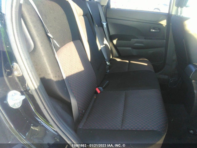 JA4AJ3AUXHZ602796 Mitsubishi RVR SE