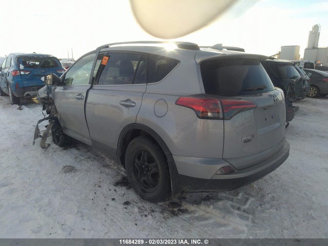 Toyota RAV4 LE 2018 2T3BFREV1JW829110 Image 4