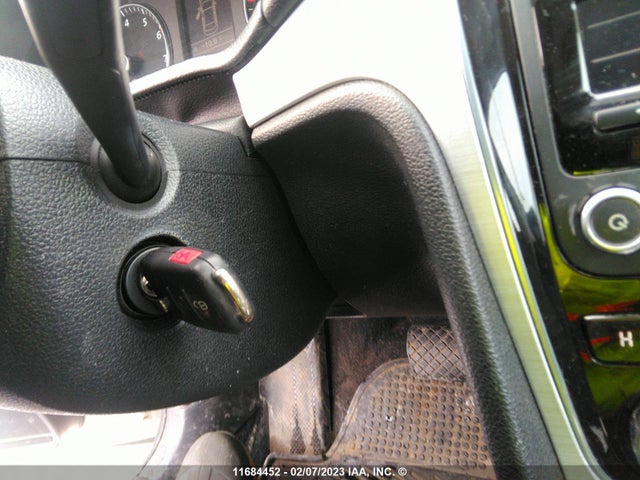 Volkswagen PASSAT SE 2013 1VWBH7A35DC021883 Image 3