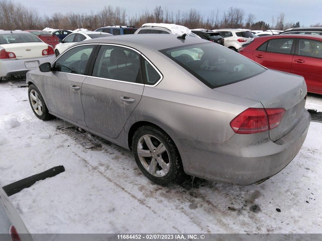Volkswagen PASSAT SE 2013 1VWBH7A35DC021883 Image 5