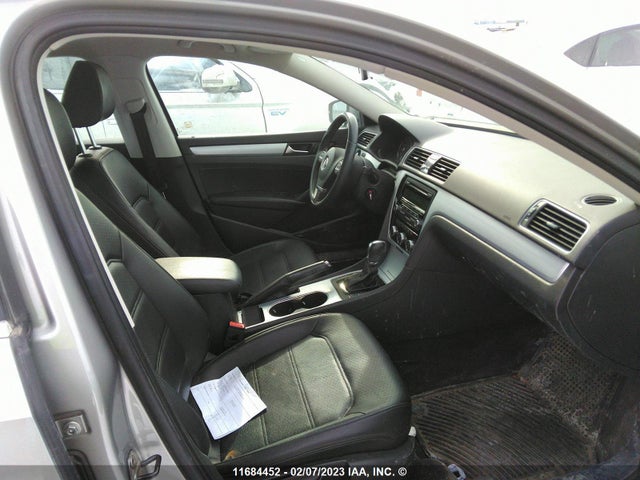 Volkswagen PASSAT SE 2013 1VWBH7A35DC021883 Image 7