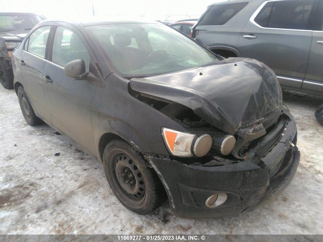 Chevrolet SONIC LT 2015 1G1JC5SH6F4178159 Image 1