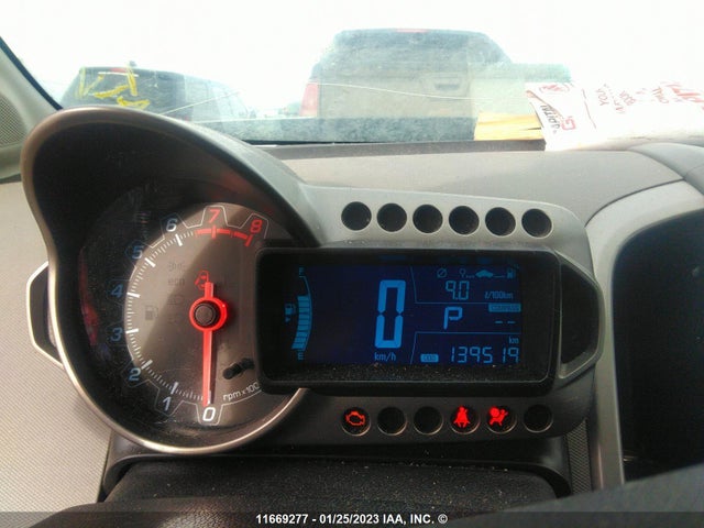Chevrolet SONIC LT 2015 1G1JC5SH6F4178159 Image 7