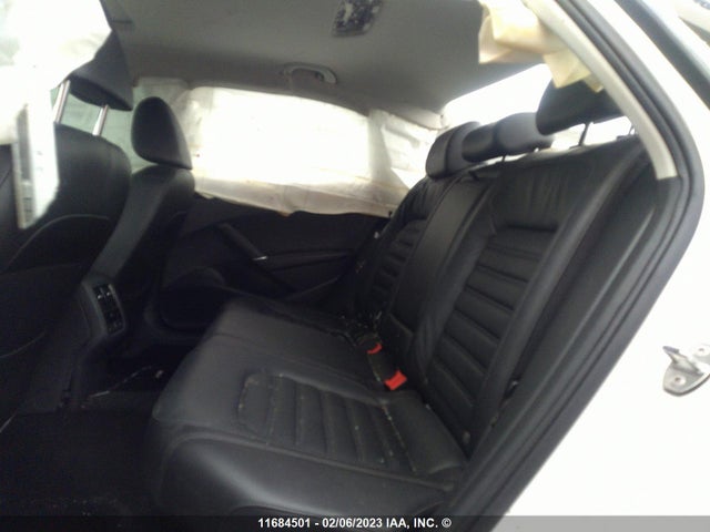 1VWCA7A3XJC020149 Volkswagen Passat Sel Premium