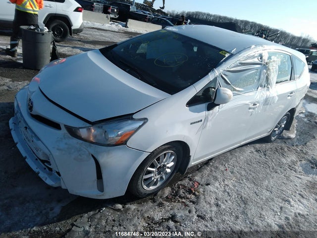 Toyota PRIUS V 2017 JTDZN3EU0HJ069461 Image 2