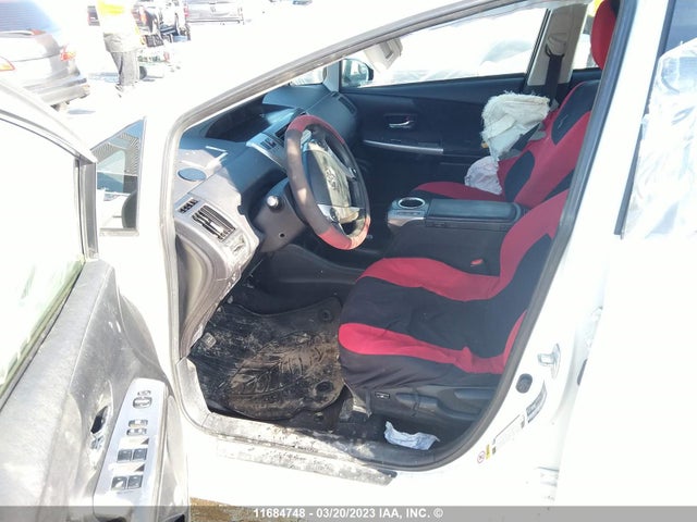 Toyota PRIUS V 2017 JTDZN3EU0HJ069461 Image 6