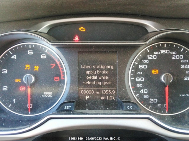 WAUBFCFL9EN037257 Audi A4 PREMIUM