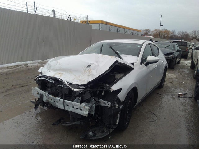 Mazda 3 Preferred 2020 JM1BPBMM5L1156529 Image 2