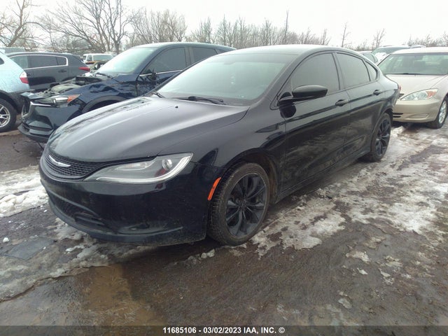 Chrysler 200 S 2015 1C3CCCBBXFN712150 Image 2