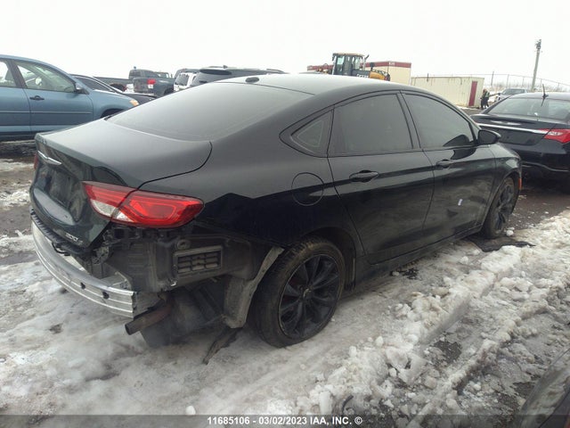 Chrysler 200 S 2015 1C3CCCBBXFN712150 Image 4
