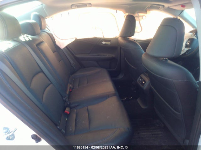 Honda Accord Touring 2015 1HGCR2F96FA810225 Image 9