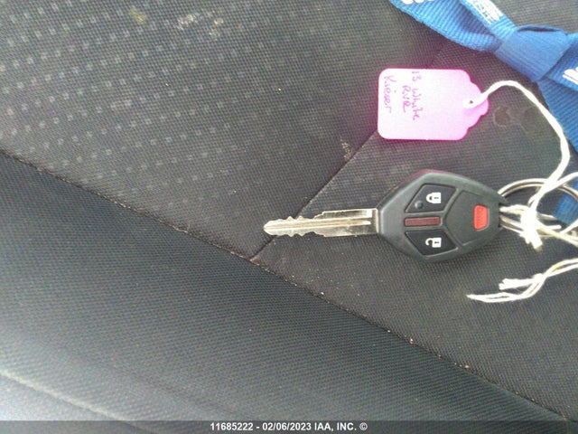 4A4AJ3AU3DE606382 Mitsubishi RVR SE