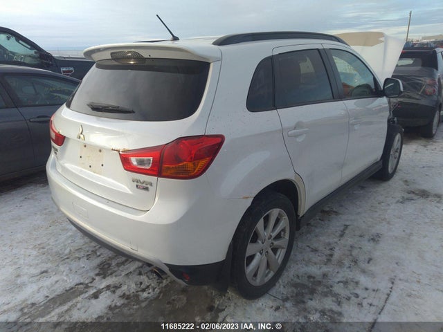 4A4AJ3AU3DE606382 Mitsubishi RVR SE