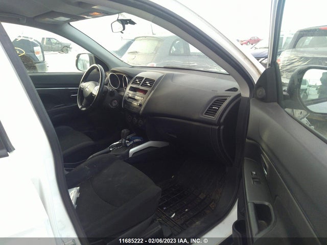 4A4AJ3AU3DE606382 Mitsubishi RVR SE