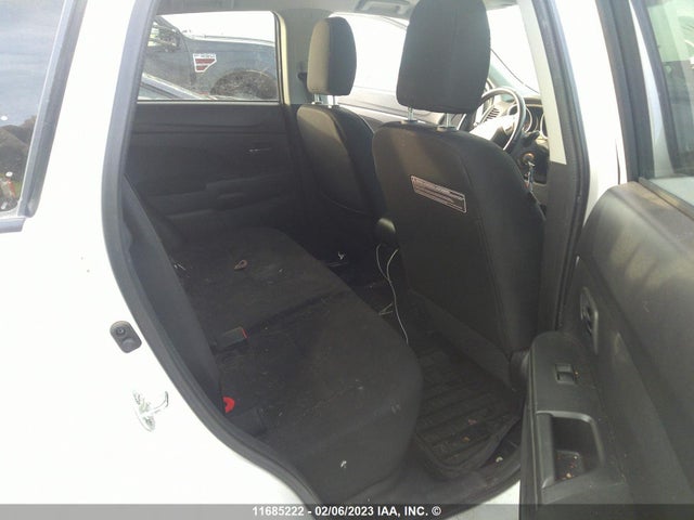 4A4AJ3AU3DE606382 Mitsubishi RVR SE