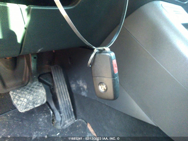 WVGJV7AX8GW594768 Volkswagen TIGUAN