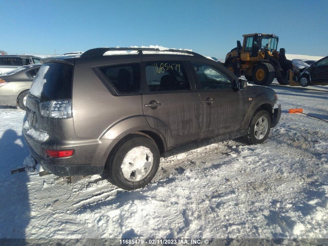 JA4AT2AW7CU611662 Mitsubishi Outlander Es