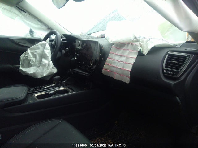 2T2ADCEZXPC003386 Lexus NX 250
