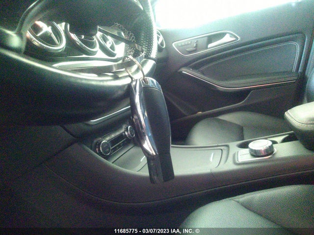 11685775 :رقم المزاد ، WDDSJ4EB4FN245392 vin ، 2015 Mercedes-benz Cla 250 مزاد بيع