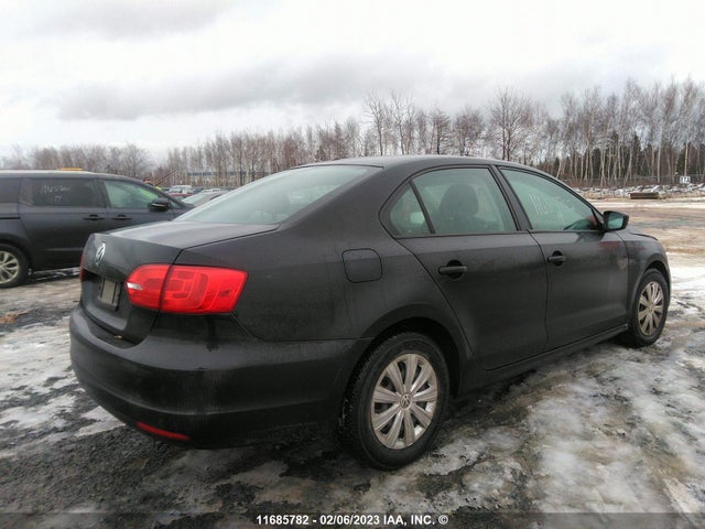 3VW2K7AJ7BM300991 Volkswagen JETTA S