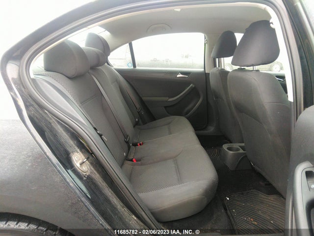 3VW2K7AJ7BM300991 Volkswagen JETTA S