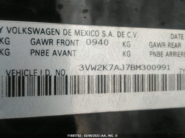 3VW2K7AJ7BM300991 Volkswagen JETTA S