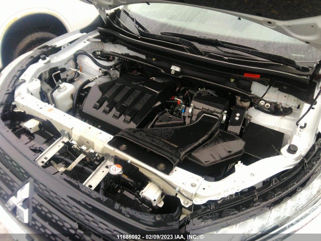 JA4ATUAA4NZ613522 Mitsubishi Eclipse Cross Es