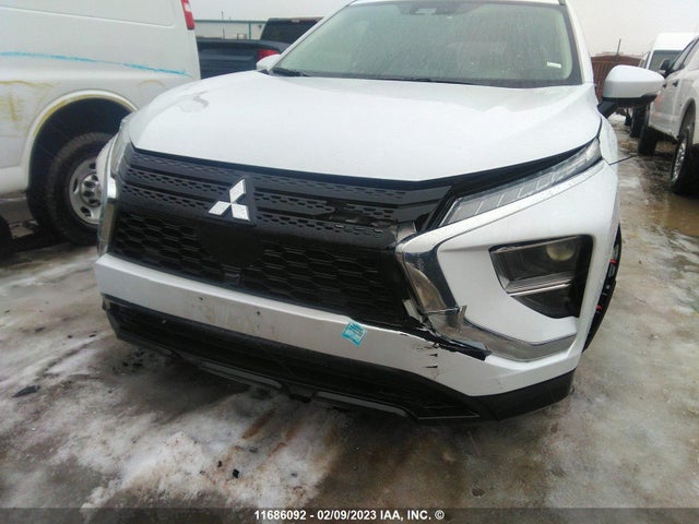 JA4ATUAA4NZ613522 Mitsubishi Eclipse Cross Es