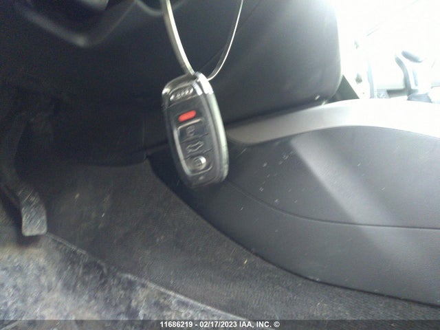 Audi A4 PREMIUM 2014 WAUBFCFL8EN009918 Image 11