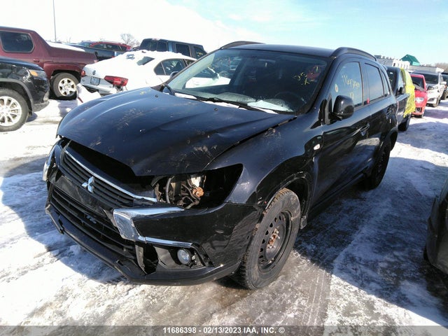 JA4AJ4AW3HZ611377 Mitsubishi RVR SE