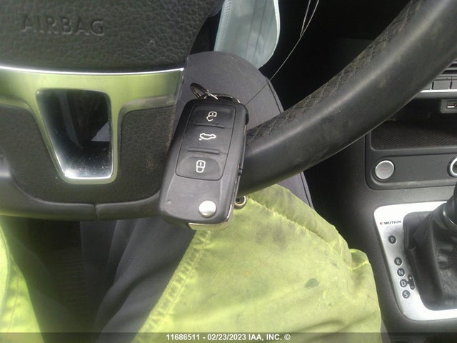 WVGJV7AX0GW599933 Volkswagen TIGUAN