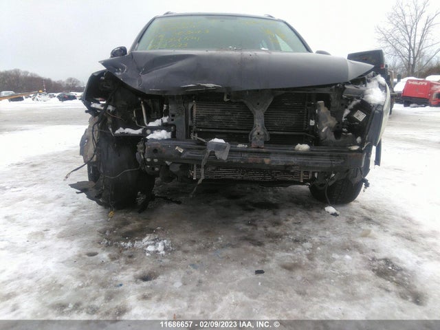 WVGHV7AXXFW503013 Volkswagen Tiguan S/se/sel/r-line