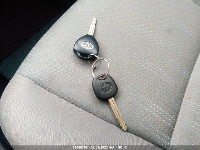 Toyota Corolla Matrix 2012 2T1KU4EE3CC891050 Image 3