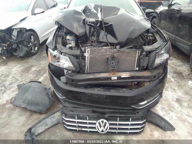 Volkswagen PASSAT SEL 2015 1VWCM7A39FC107538 Image 8