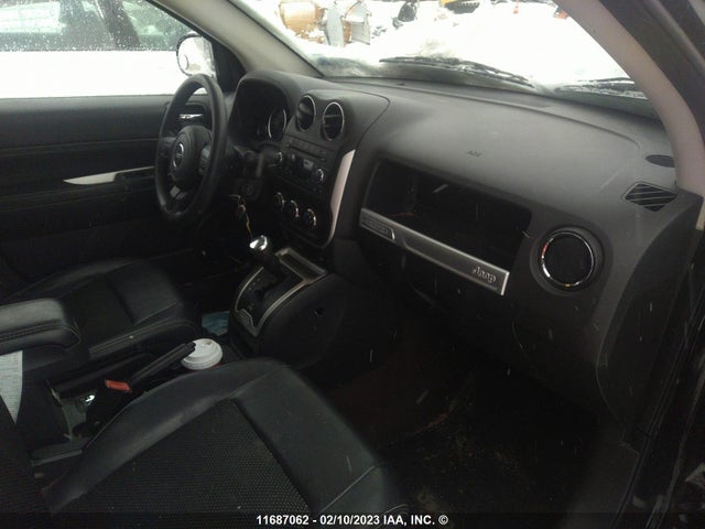 1C4NJDAB6ED568621 Jeep Compass Sport