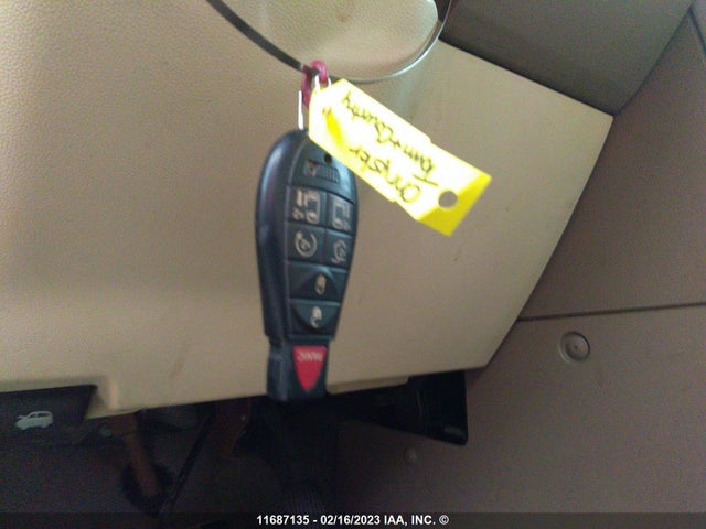 2A4RR6DX9AR398060 Chrysler Town & Country Limited